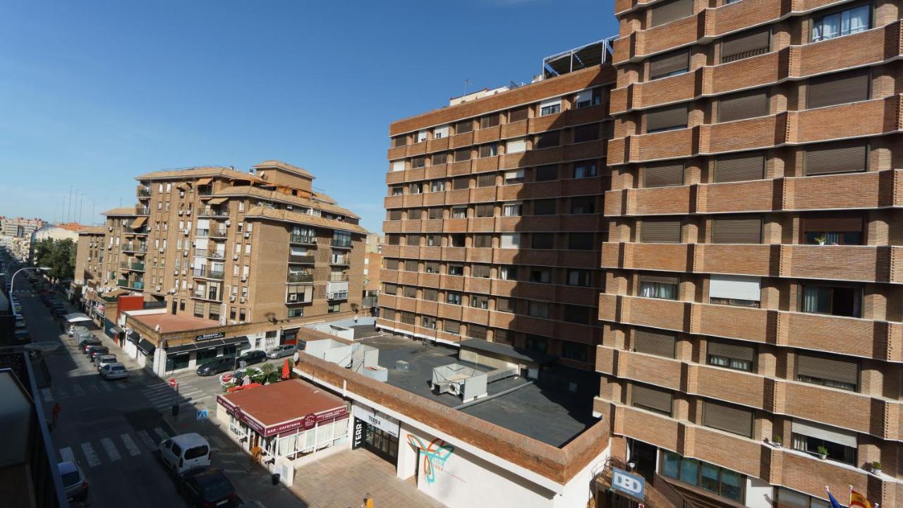 Rentalsevilla Coqueto Apartamento Con Terraza Privada Kültér fotó