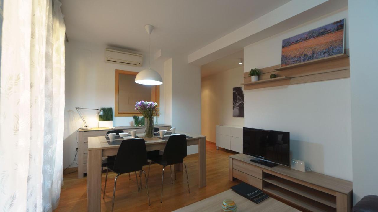 Rentalsevilla Coqueto Apartamento Con Terraza Privada Kültér fotó