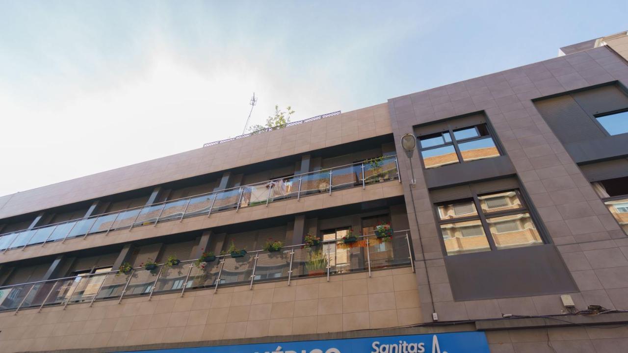 Rentalsevilla Coqueto Apartamento Con Terraza Privada Kültér fotó