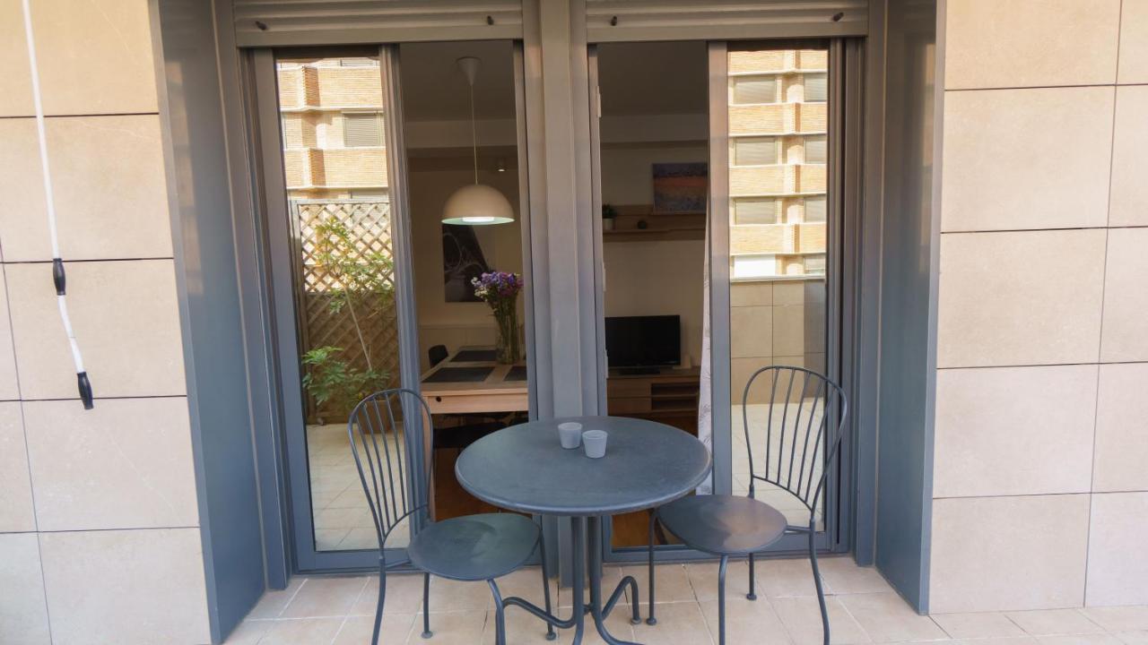 Rentalsevilla Coqueto Apartamento Con Terraza Privada Kültér fotó