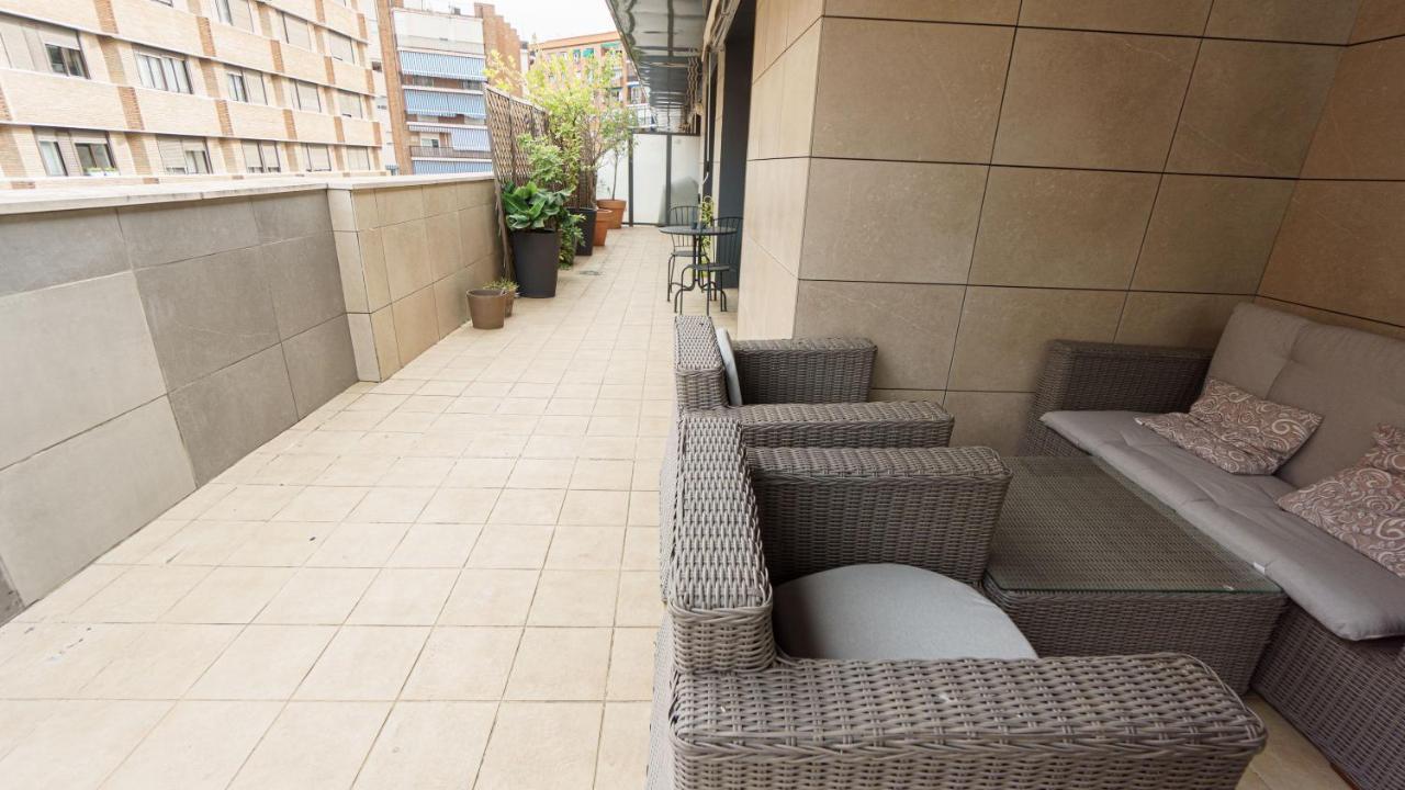 Rentalsevilla Coqueto Apartamento Con Terraza Privada Kültér fotó